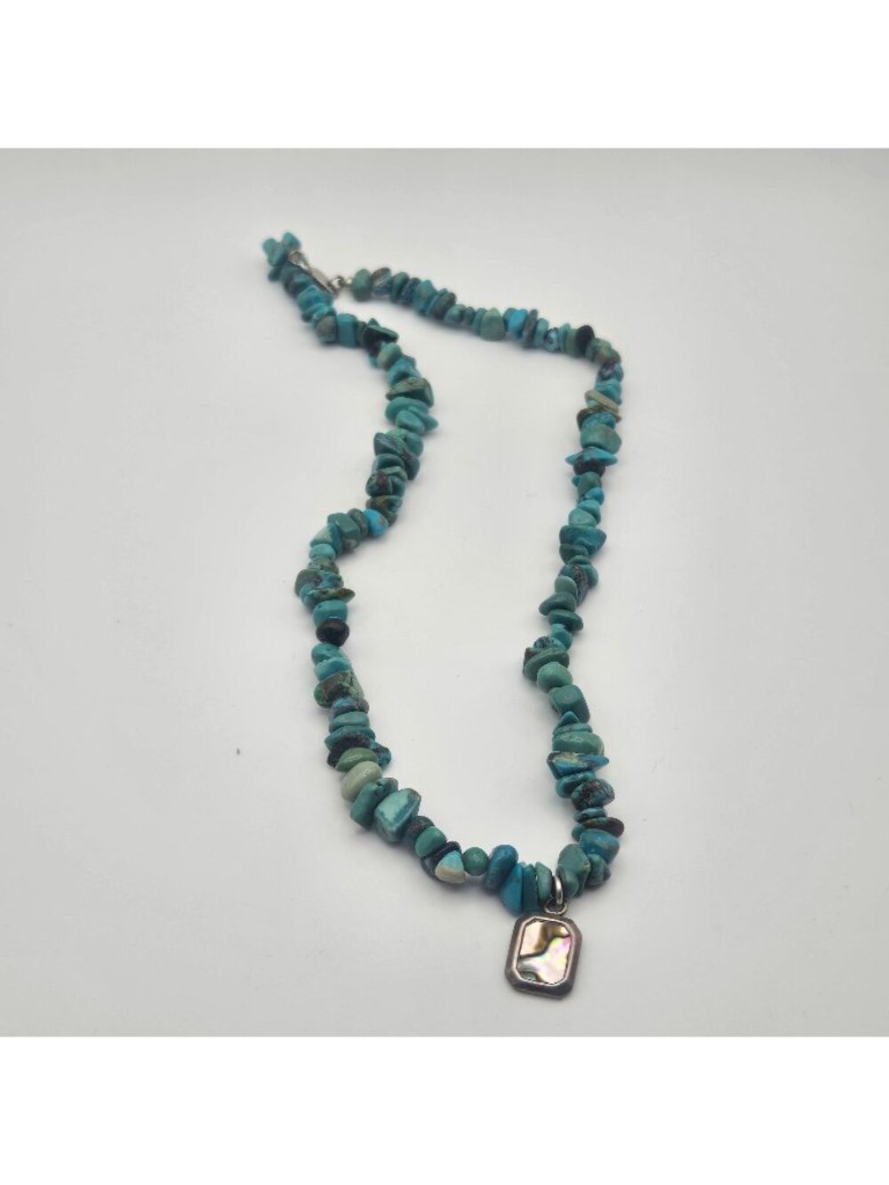 Vintage Turquoise Stone Chip Necklace Sterling Silver Abalone Pendant 16"